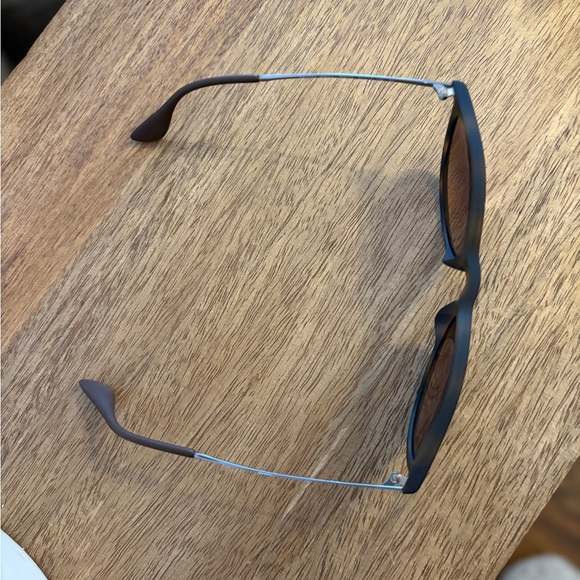 NEW Ray-Ban Erika Tortoise brown Sunglasses - Picture 4 of 4